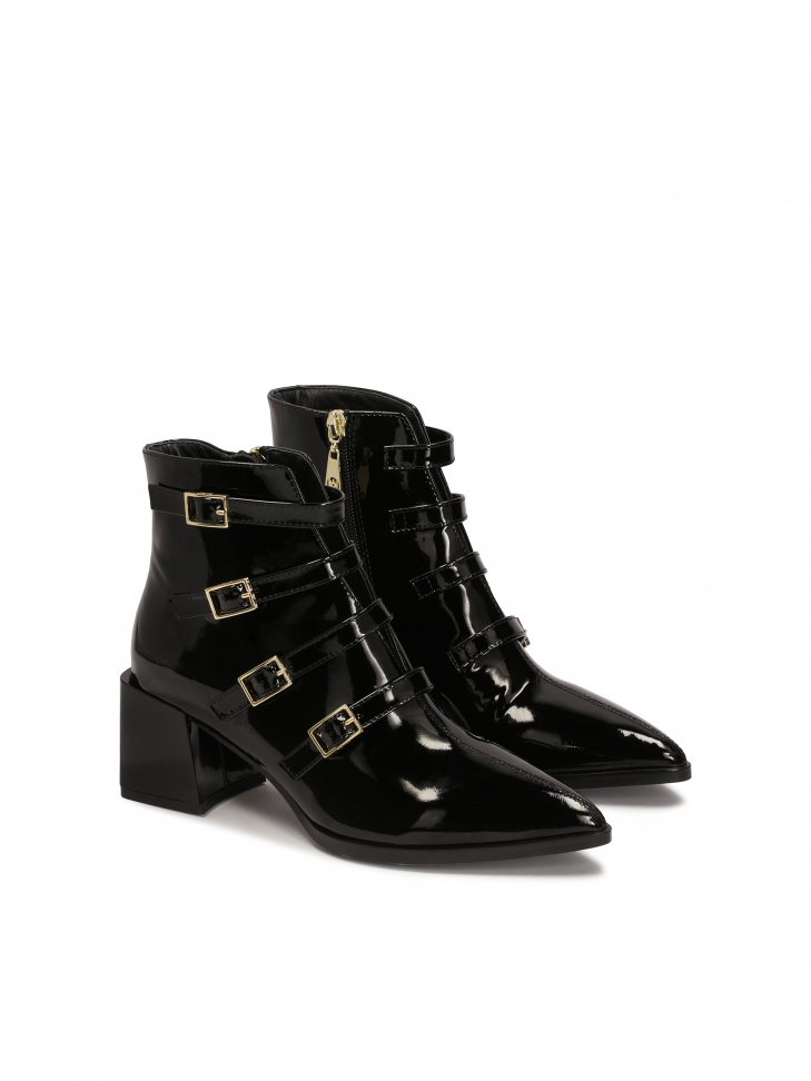 Lakierowane czarne botki z klamerkami