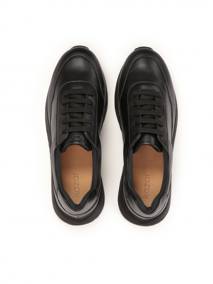 Czarne sneakersy damskie w minimalistycznym stylu