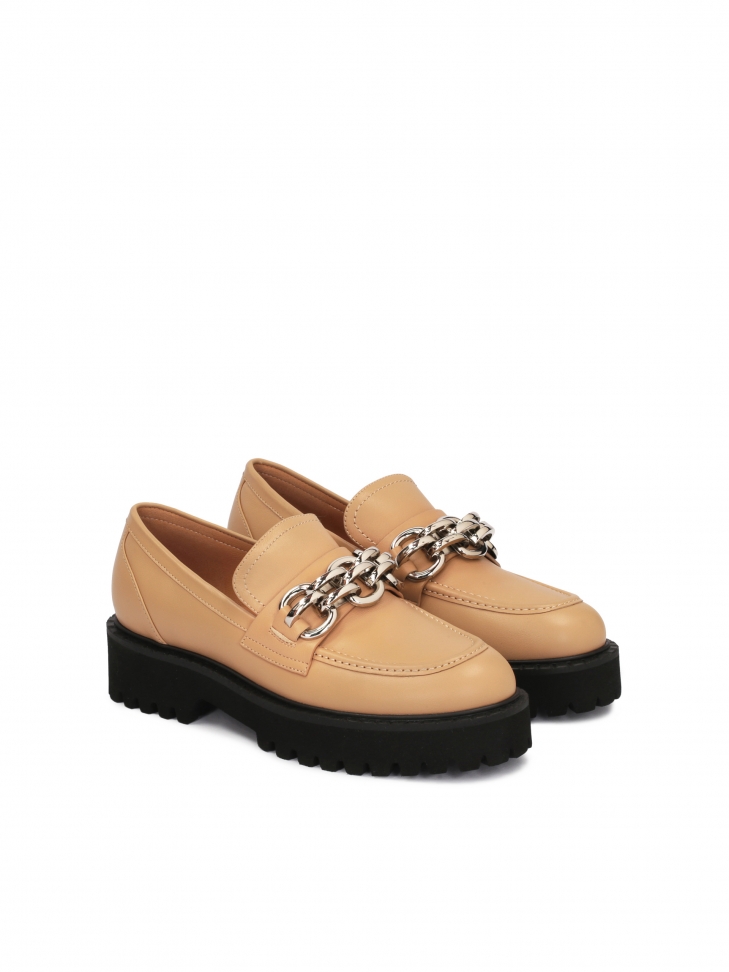 Półbuty damskie z grubą podeszwą i łańcuchem