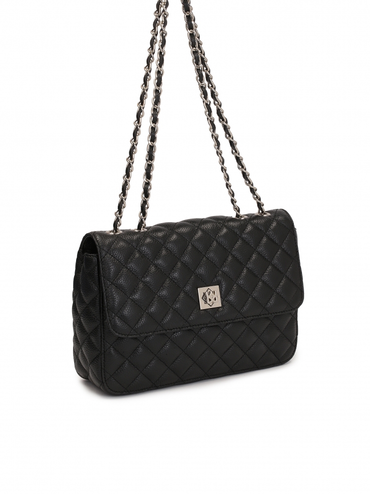 Pikowana torebka z łańcuchem przeplatanym skórzanym paskiem