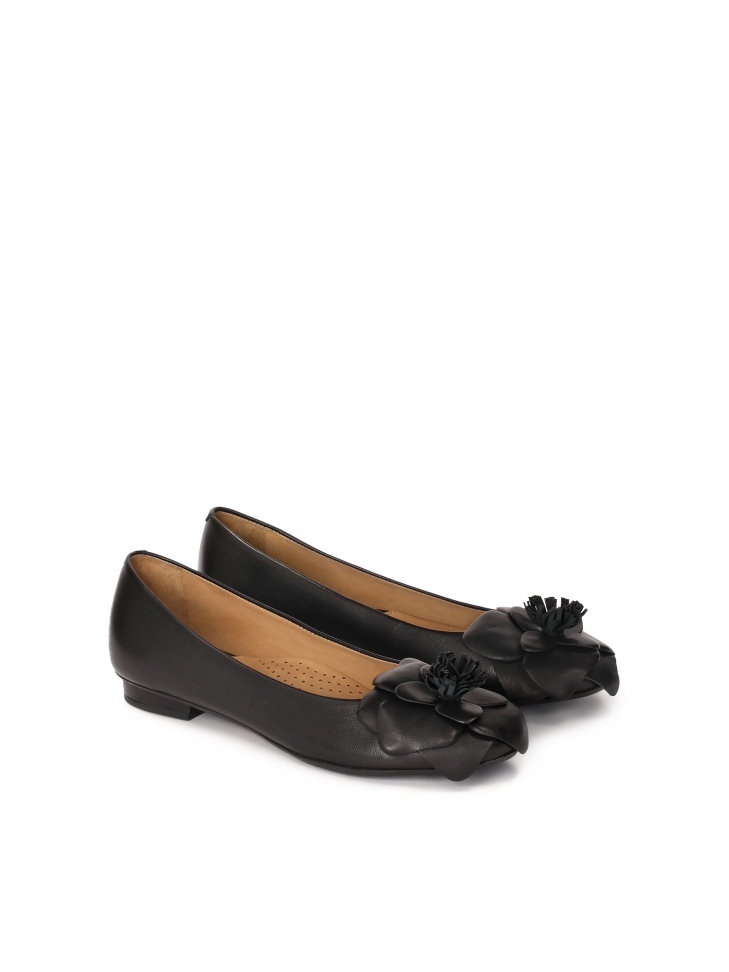 Czarne skórzane baleriny z wkładką komfort