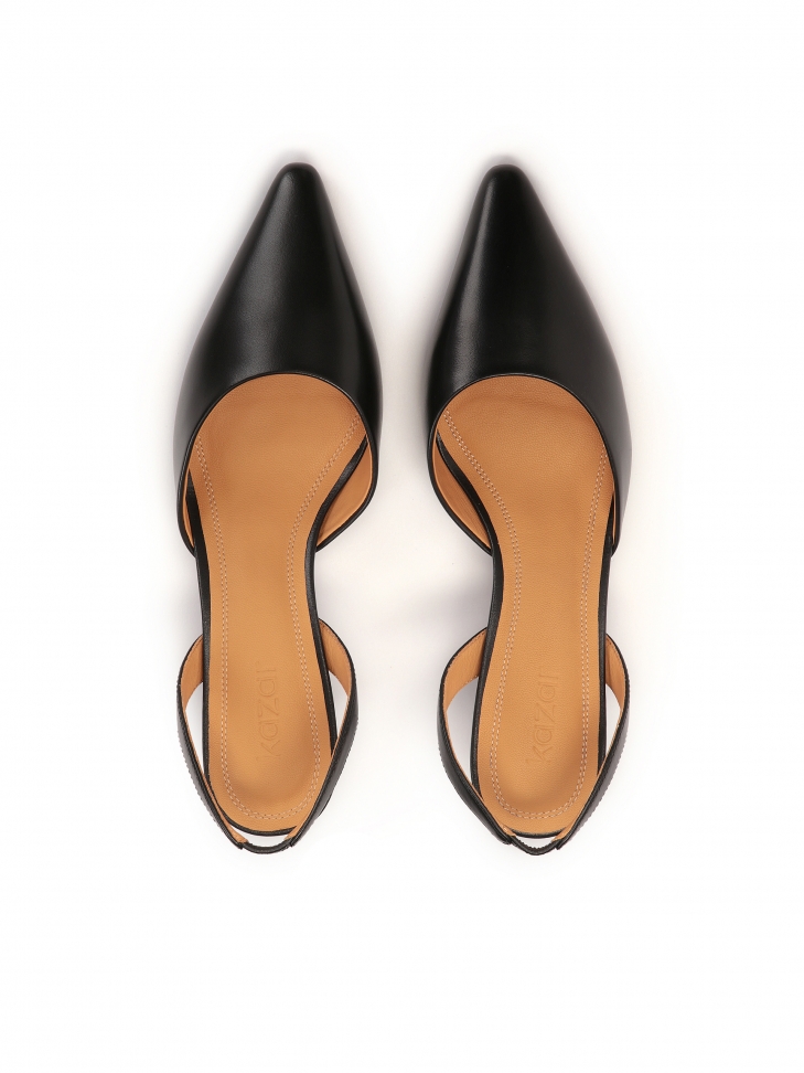 Półotwarte czółenka ze skóry