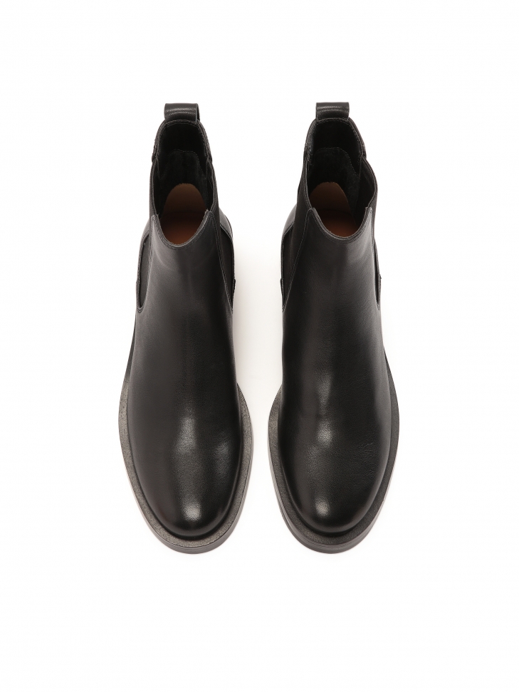 Minimalistyczne czarne sztyblety damskie