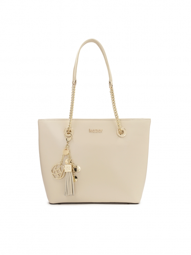 Duża emowa torebka na ramię z brelokiem