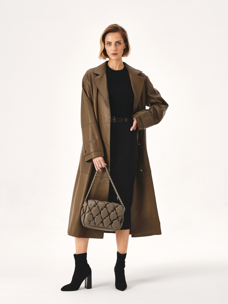 Miękka pikowana torebka w kolorze taupe