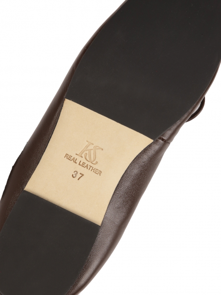 Ciemnobrązowe baleriny z wiązanym rzemykiem