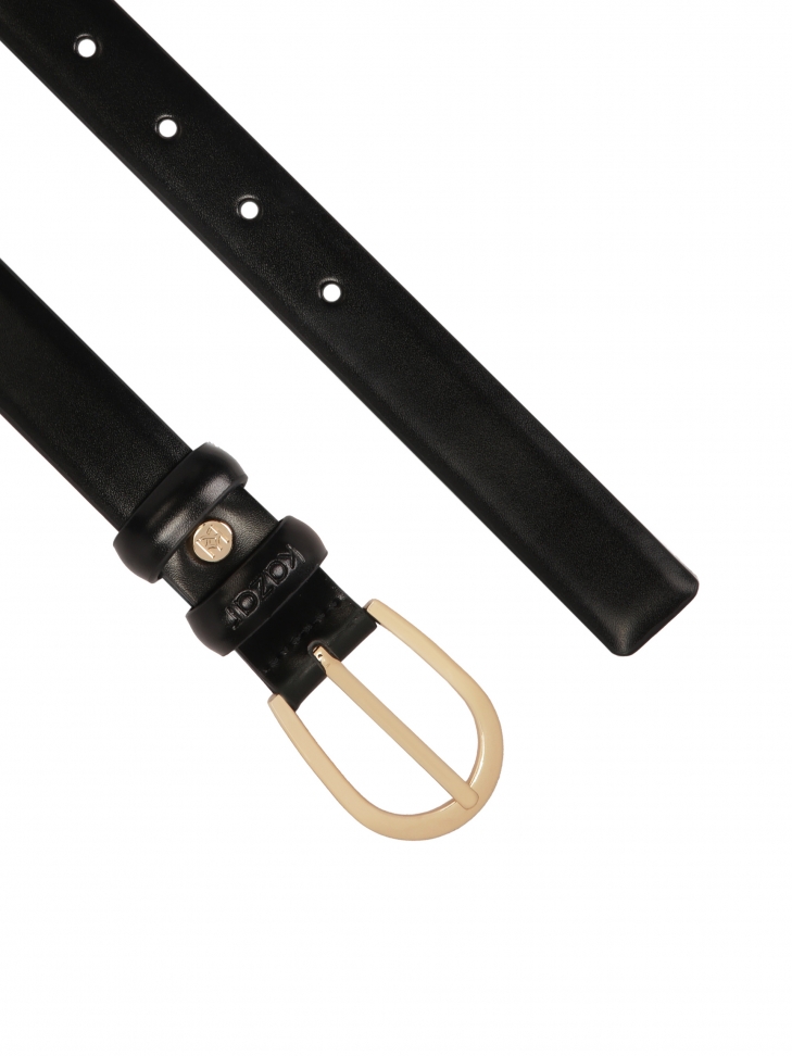 Wąski czarny pasek z zaoągloną klamrą