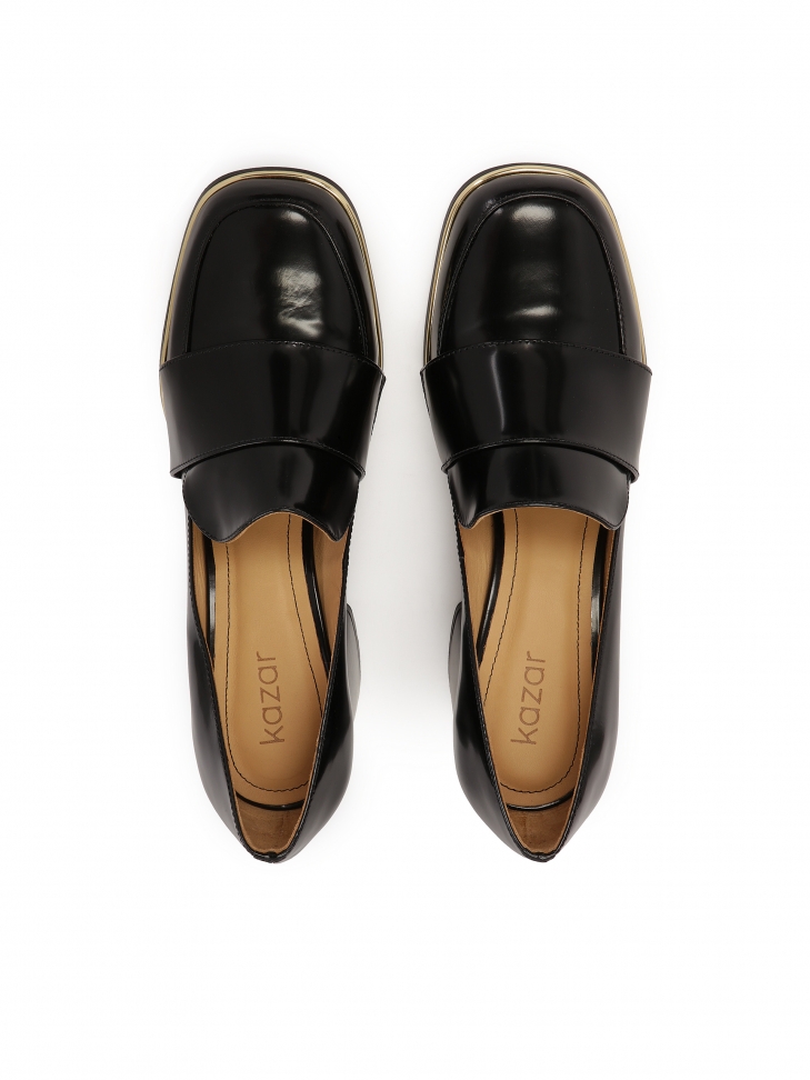 Czarne czółenka typu lordsy