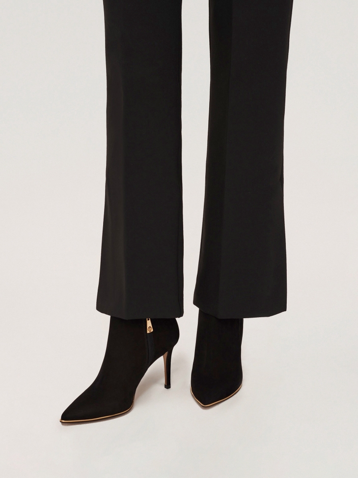 Eleganckie nubukowe botki na wysokiej szpilce