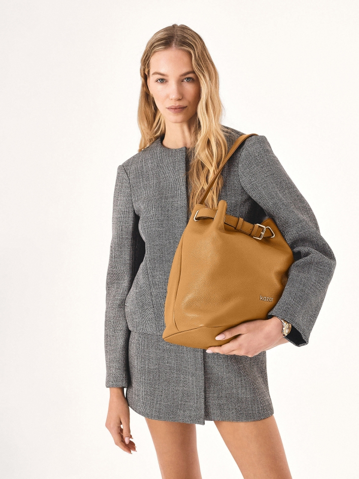 Skórzana torebka o luźnym fasonie