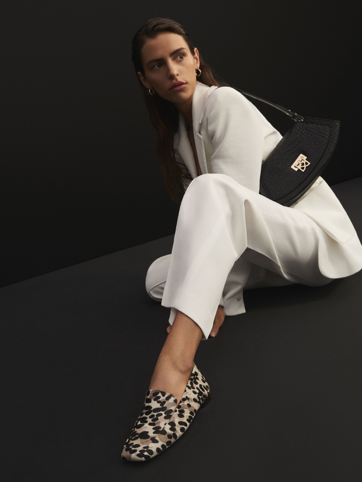 Beżowo-czarne półbuty damskie