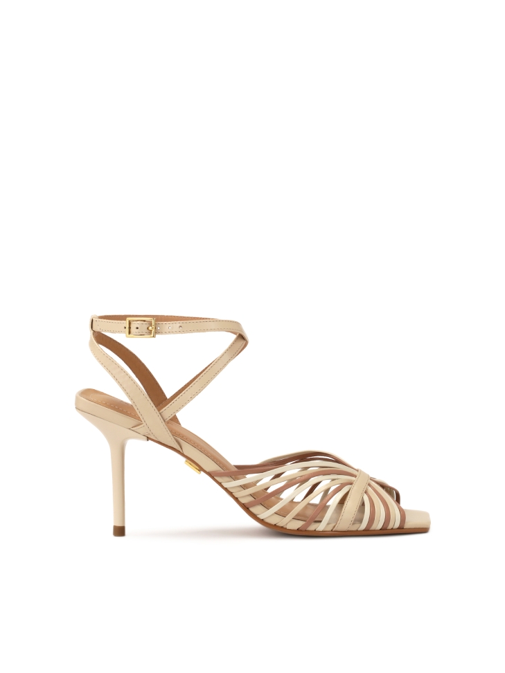 Sandały z kwadratowymi noskami i piętami