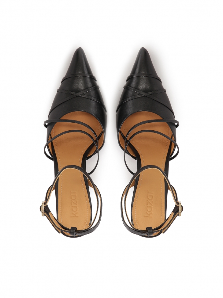 Czarne czółenka owinięte paseczkami