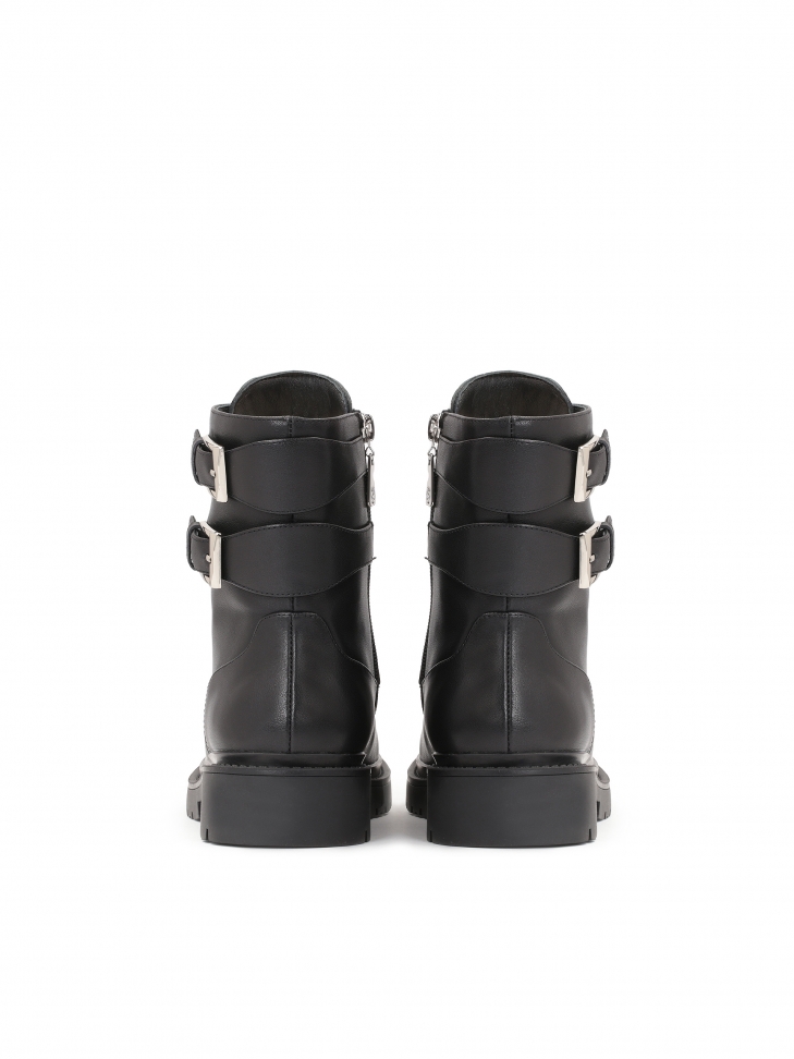 Klasyczne trzewiki damskie z metalowymi klamrami