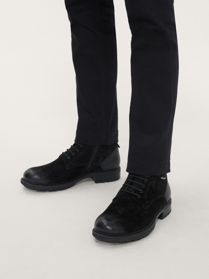 Wytrzymałe trzewiki męskie z nubuku wyposażone w membranę Thinsulate