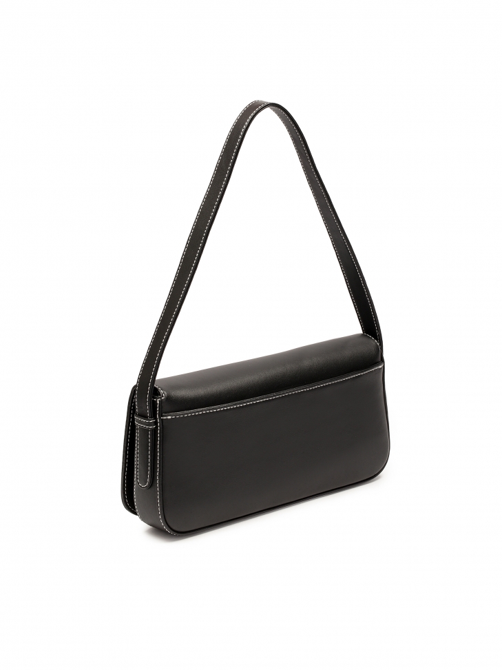 Czarna skórzana torebka w stylu minimal