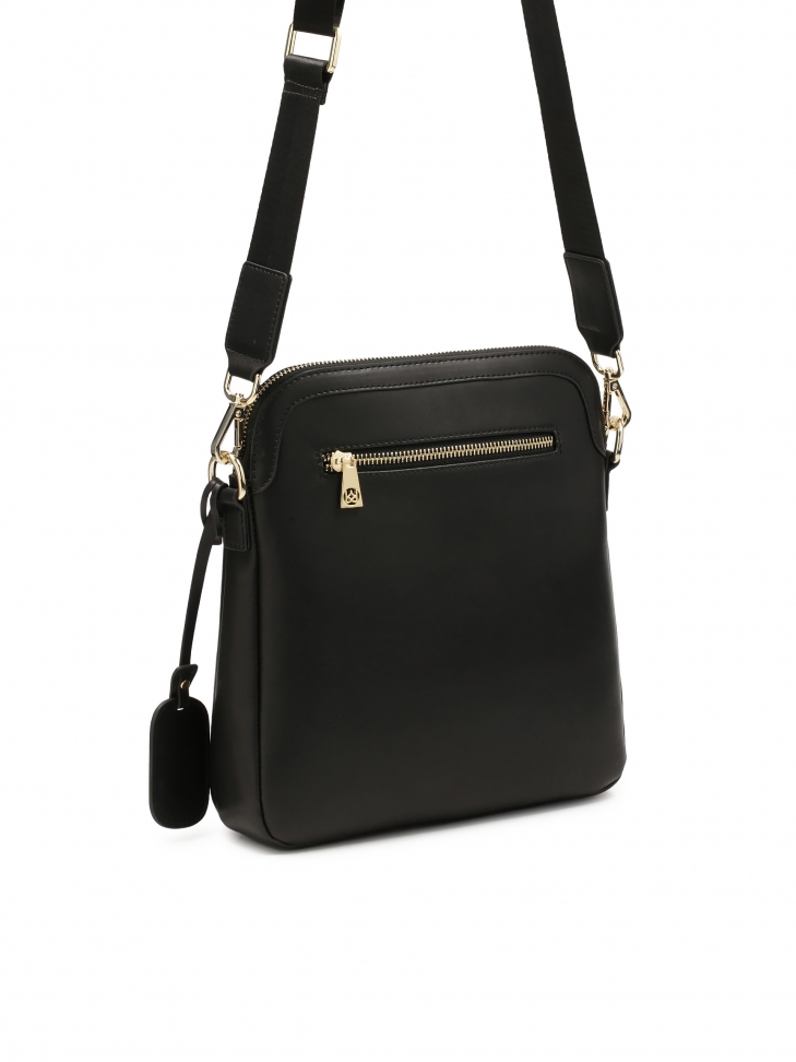 Czarna skórzana torebka listonoszka