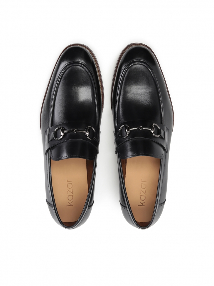 Eleganckie czarne loafersy męskie z metalową ozdobą