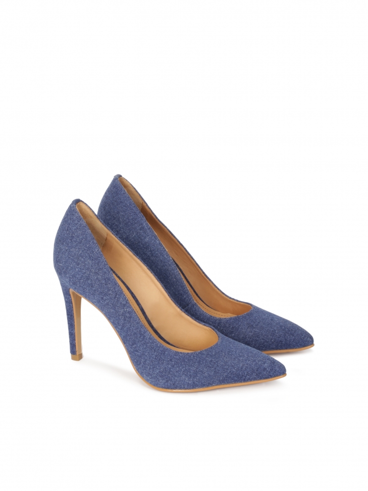 Czółenka na szpilce z tkaniny imitującej jeans