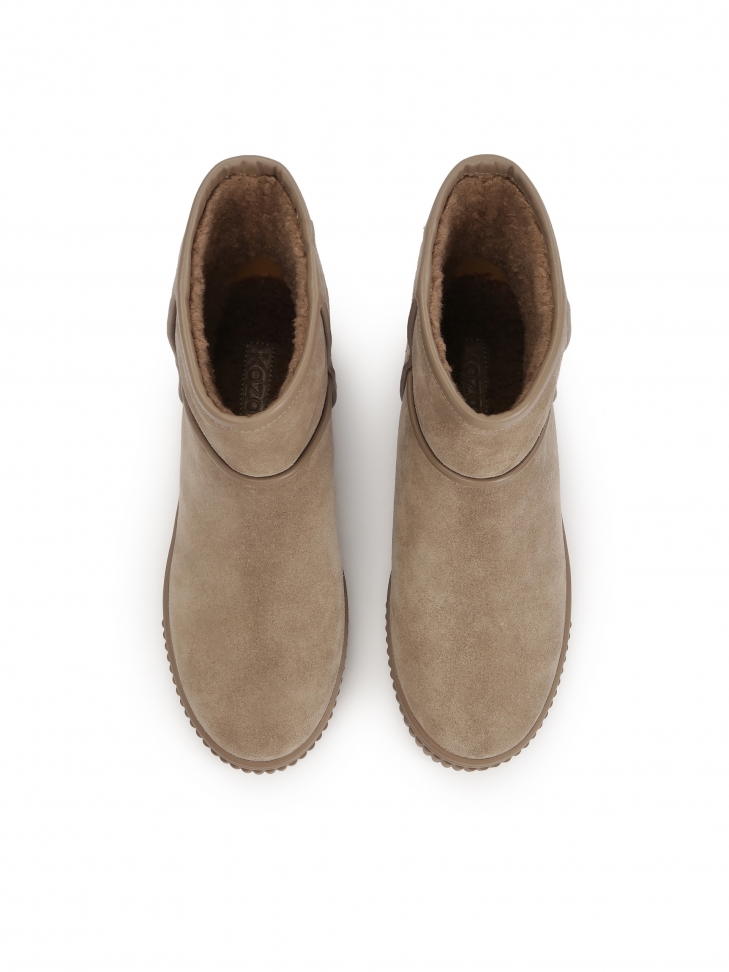 Minimalistyczne śniegowce z zamszu