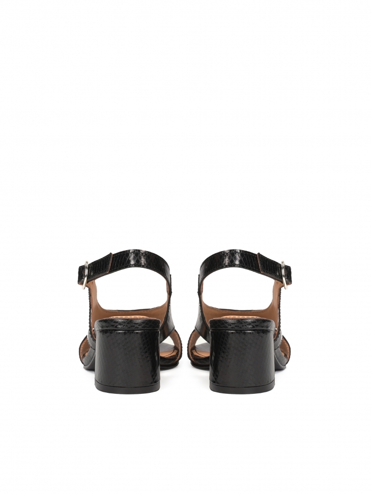 Czarne skórzane sandały na słupkowym obcasie