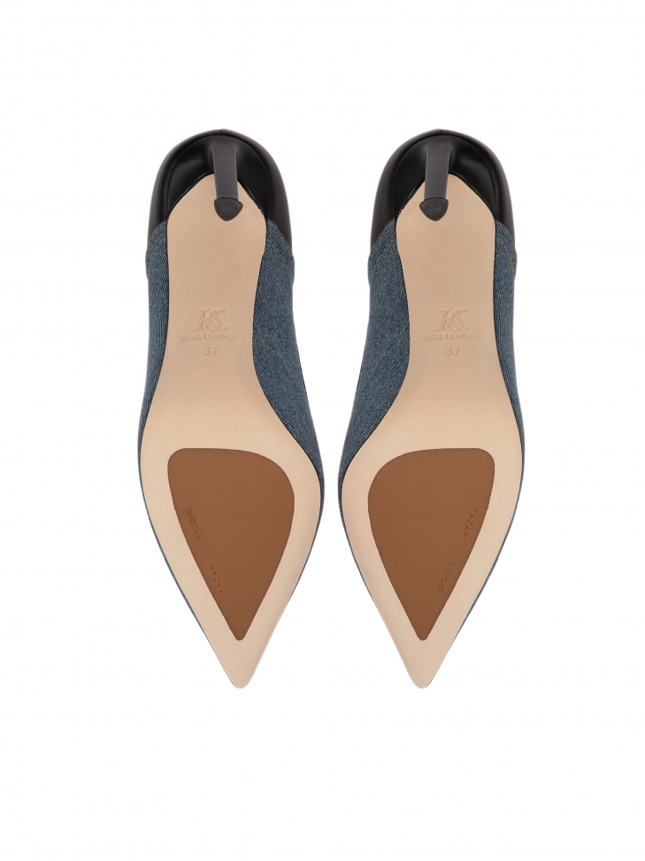 Niebiesko-czarne czółenka z łączonych materiałów