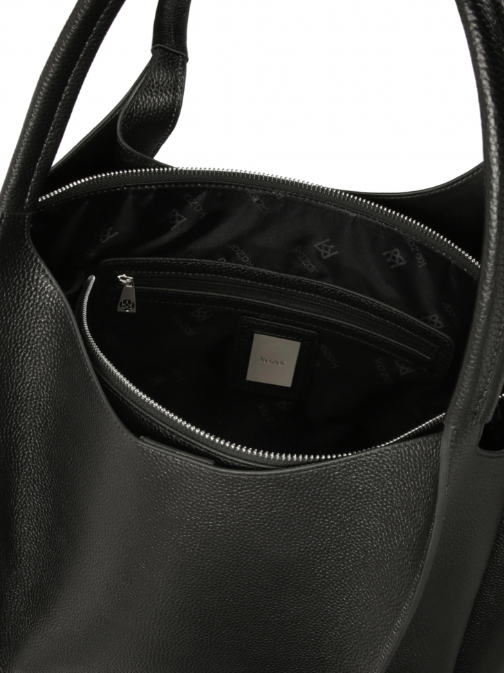 Duża czarna torebka ze srebrnym okuciem