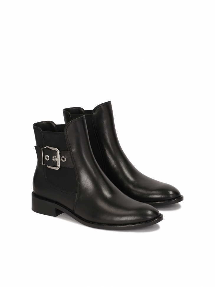 Skórzane sztyblety ze sprzączką