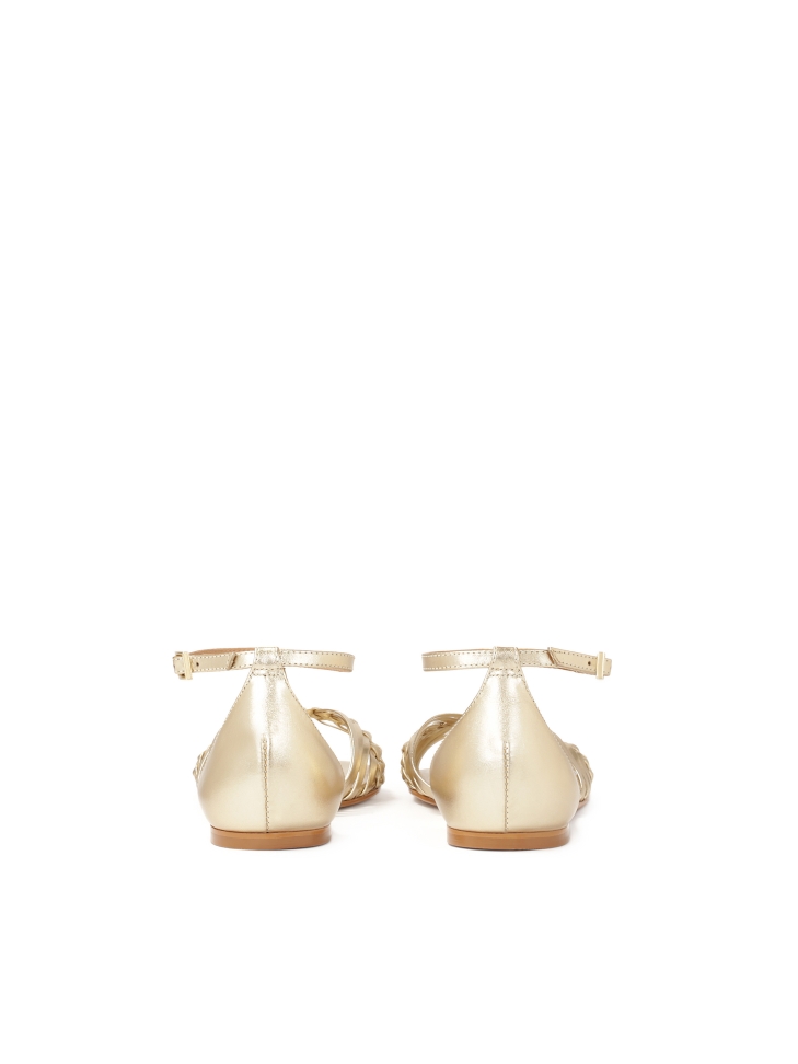 Złote płaskie sandały z zabudowaną piętą