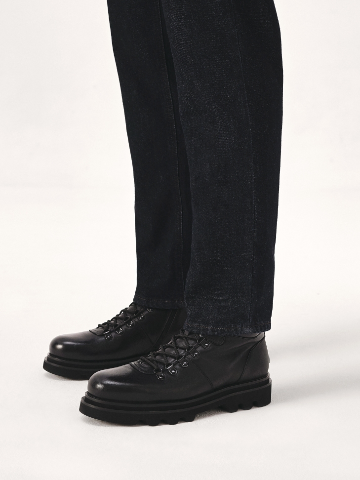 Czarne skórzane trzewik z ociepleniem