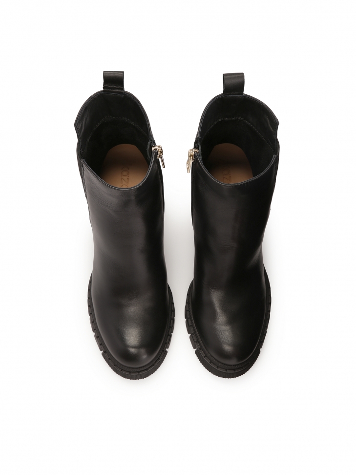 Botki z suwakiem na słupku i platformie