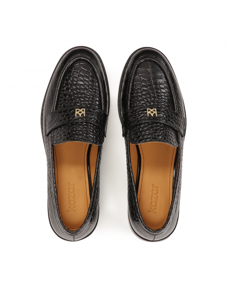 Czarne klasyczne loafersy z tłoczonej skóry