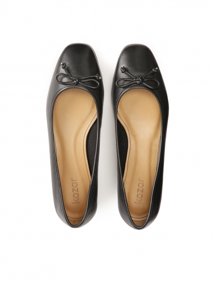Czarne skórzane baleriny z kokardką