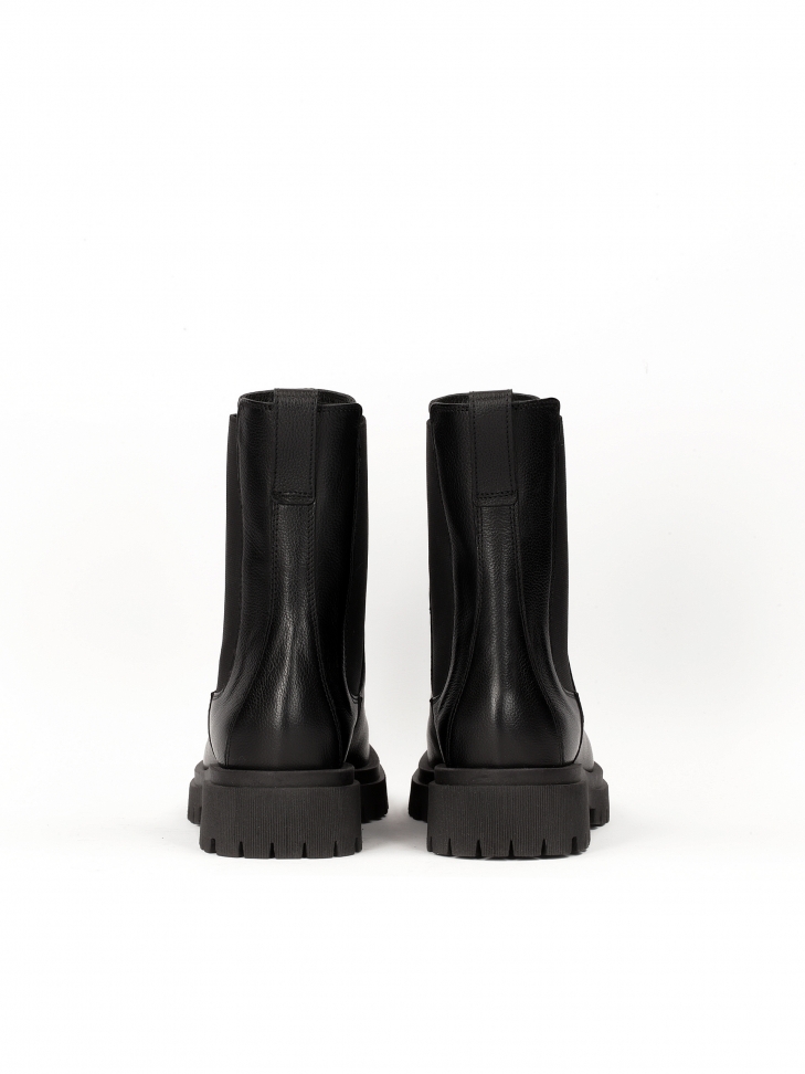 Skórzane botki typu chelsea boots