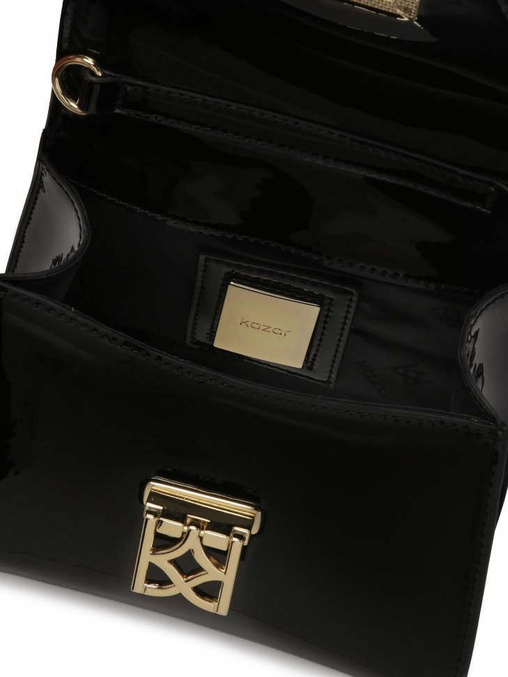 Elegancka lakierowana torebka z rączką