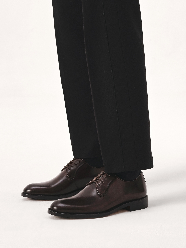 Eleganckie brązowe półbuty z kolekcji Limited Edition