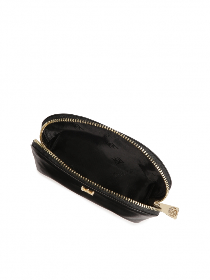 Mała kosmetyczka w czarnym kolorze