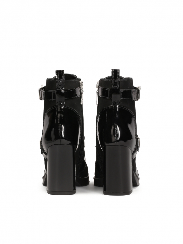 Ponadczasowe botki z łączonych materiałów