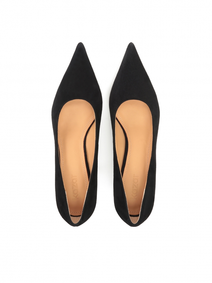 Minimalistyczne czarne szpilki z zamszu