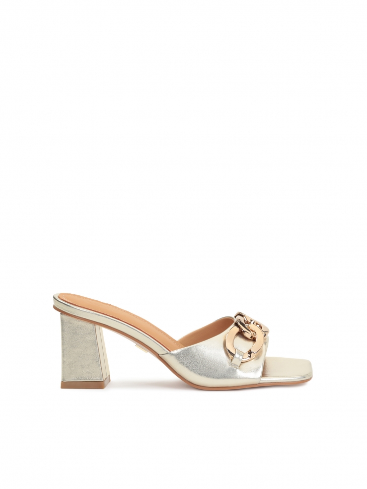 Eleganckie ote klapki na wygodnym obcasie