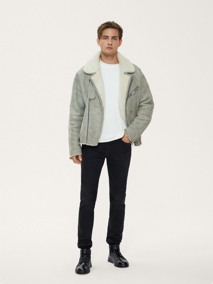 Czarne skórzane sneakersy z wysoką cholewką