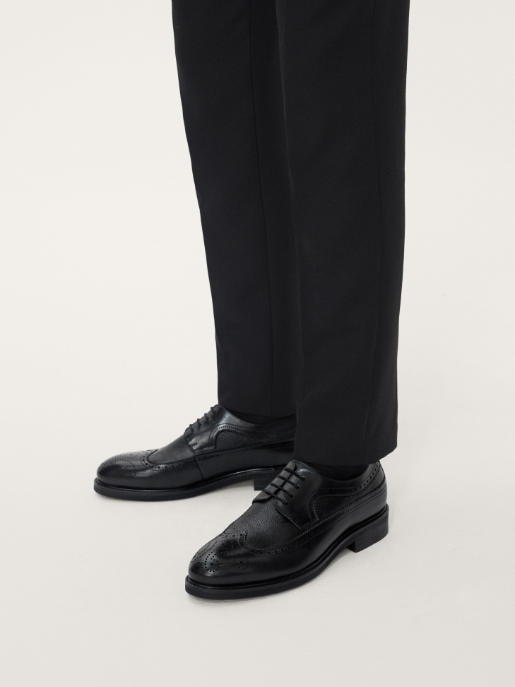 Eleganckie czarne półbuty męskie z rozetowym zdobieniem