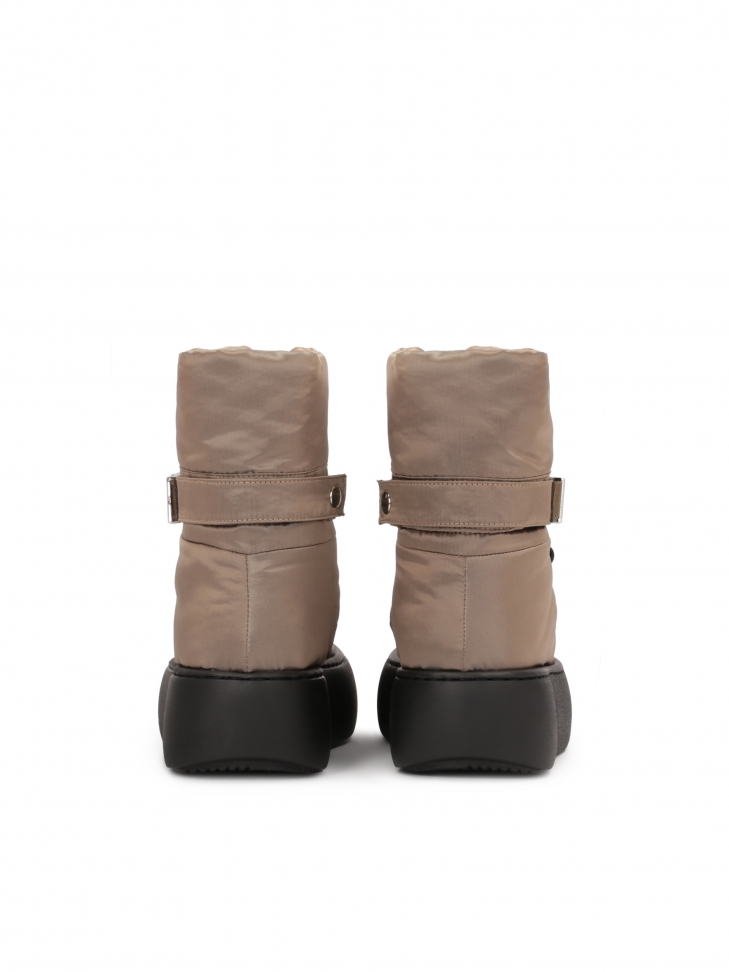 Tekstylne ocieplane śniegowce z metalowym napisem