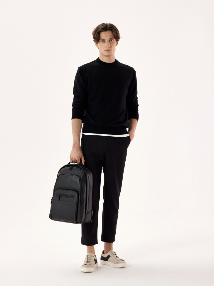 Duży skórzany plecak męski