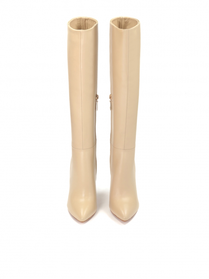 Beżowe kozaki damskie