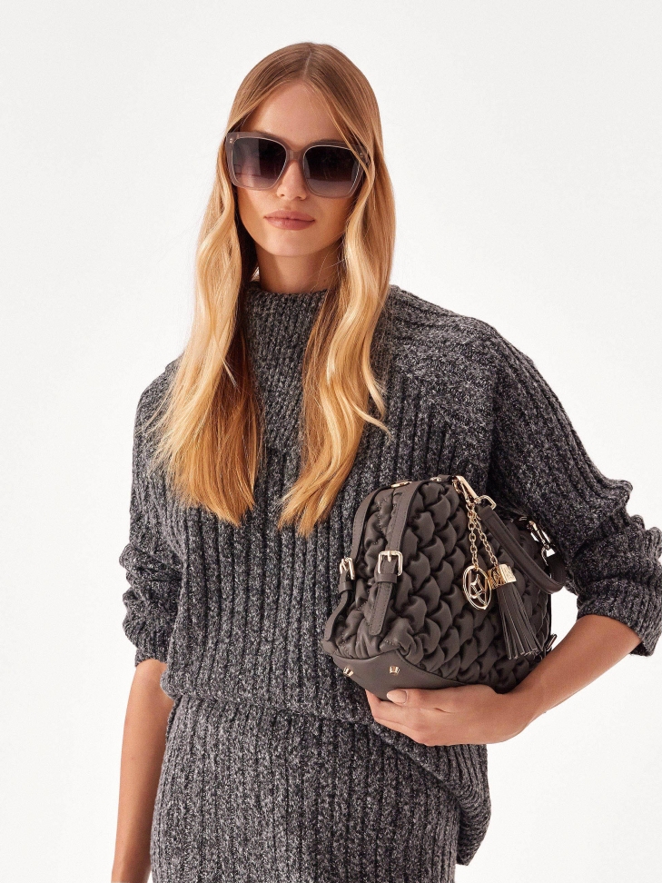 Klasyczne damskie okulary w jasnym kolorze