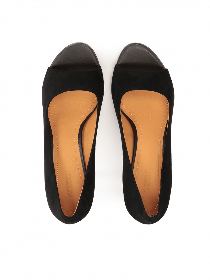 Zamszowe czółenka z wyciętą cholewką