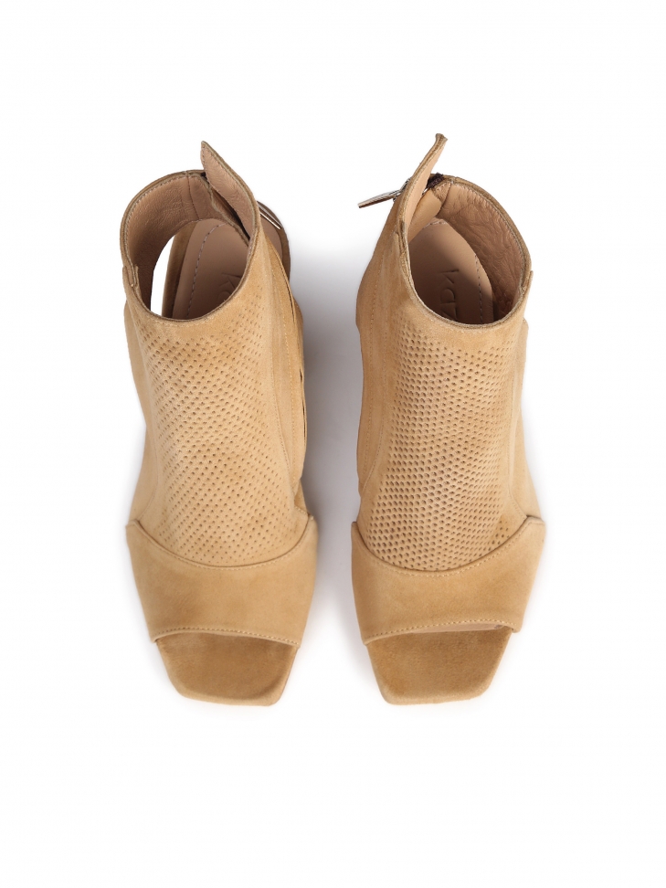 Jasnobrązowe botki peep toe damskie