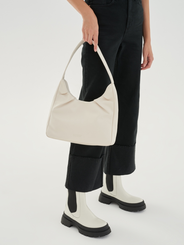 Torebka skórzana w kolorze amanej bieli