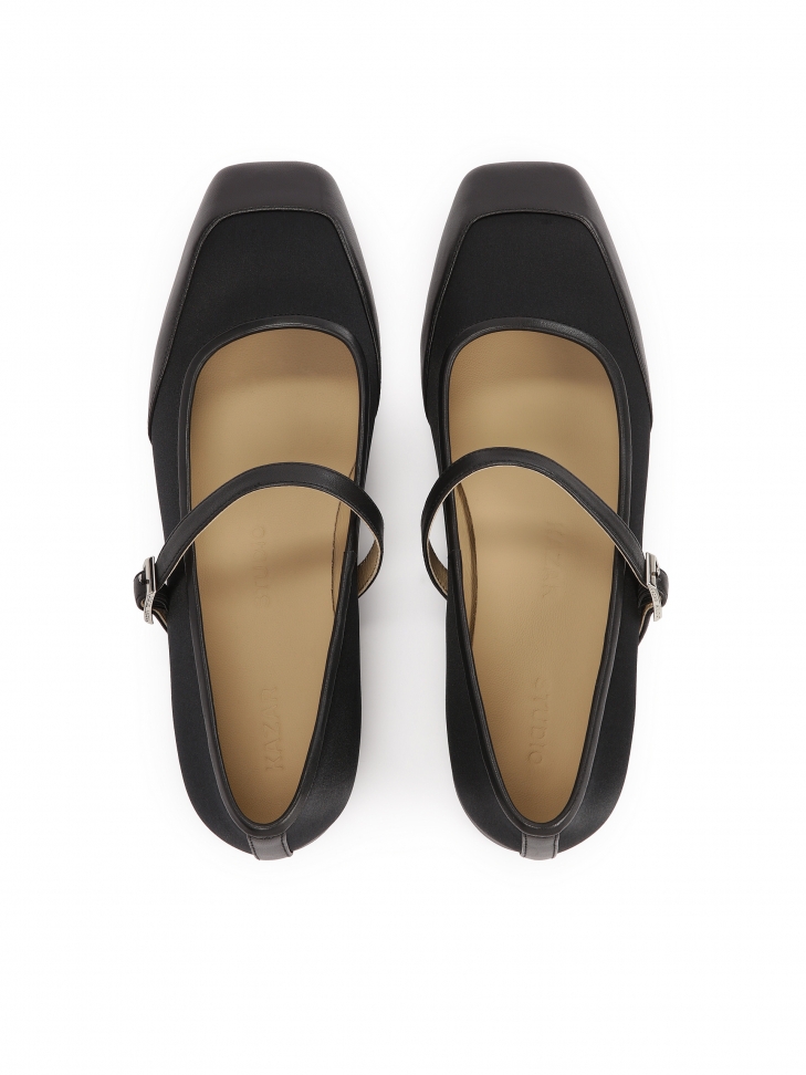 Czarne czółenka na płaskim obcasie Mary Jane